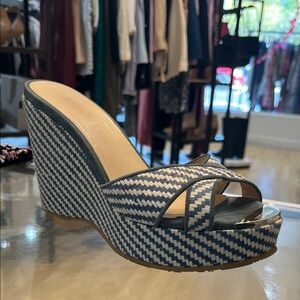 Jimmy Choo Navy and White Woven Wedges Size 39